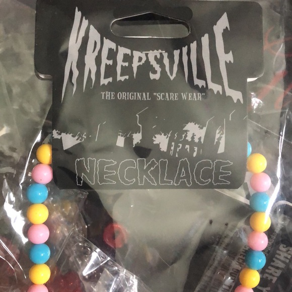 Skull Collection Necklace Rainbow - Picture 4 of 4